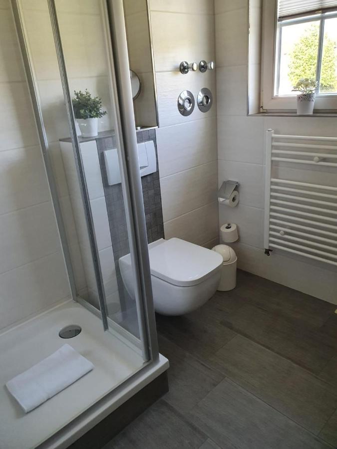 Ferienapartment Wiese & Meer Auf Ruegen Neddesitz Exteriér fotografie