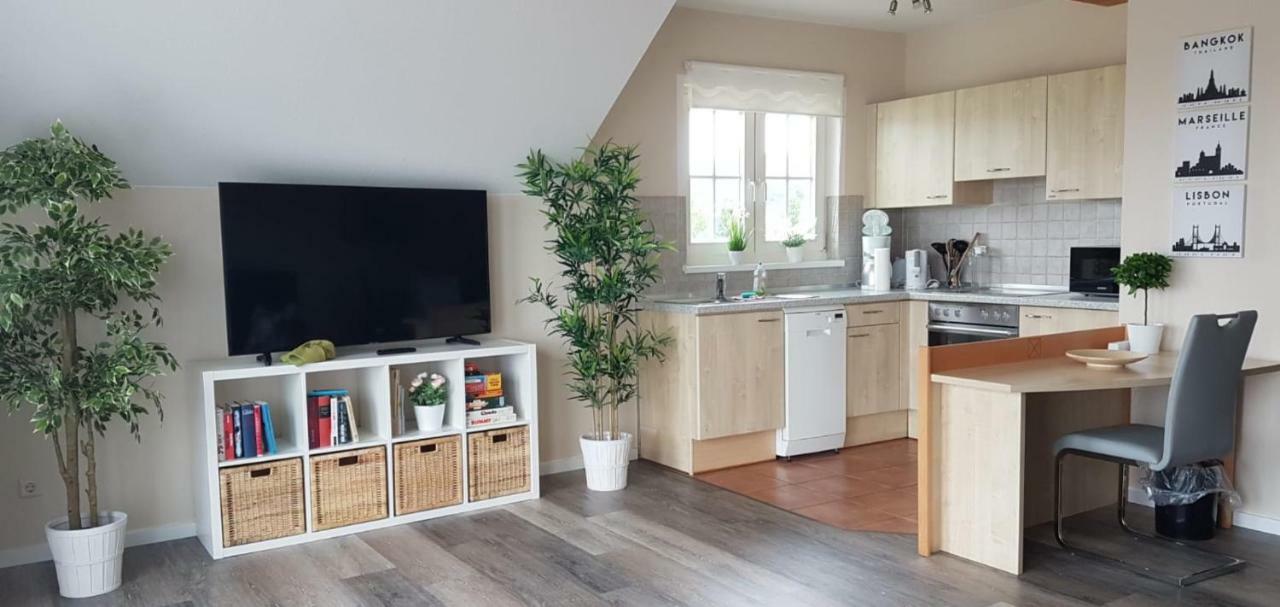 Ferienapartment Wiese & Meer Auf Ruegen Neddesitz Exteriér fotografie
